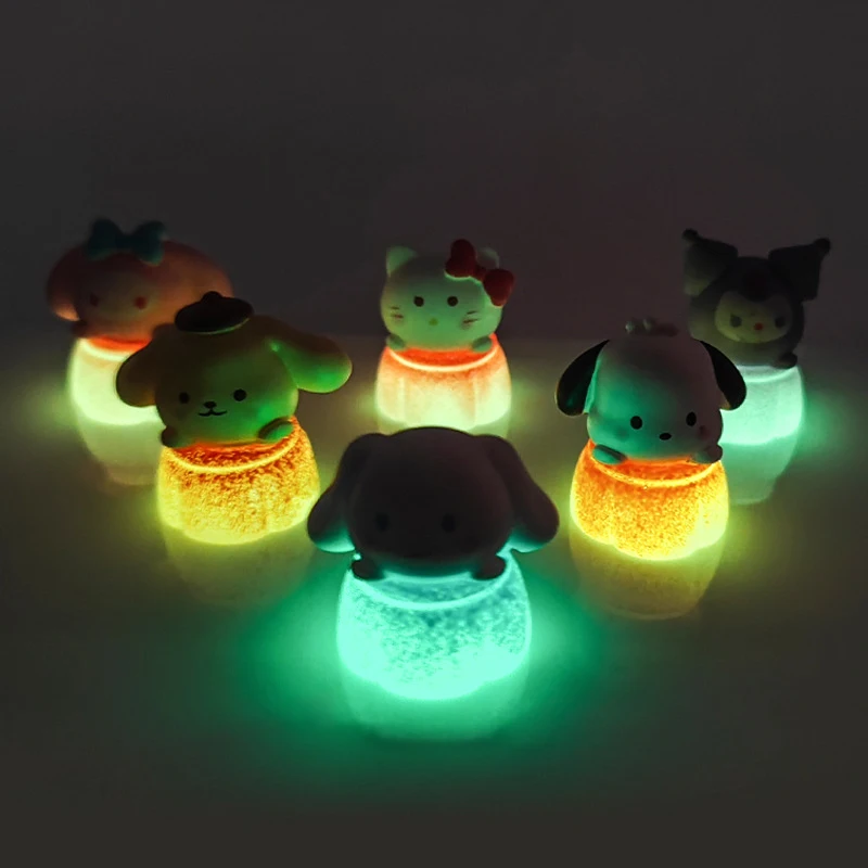 Mini Luminous Sanrio Hello Kitty Ornament Kawaii Kuromi Melody Micro Landscape Dollhouse Model Car Interior Desktop Decoration