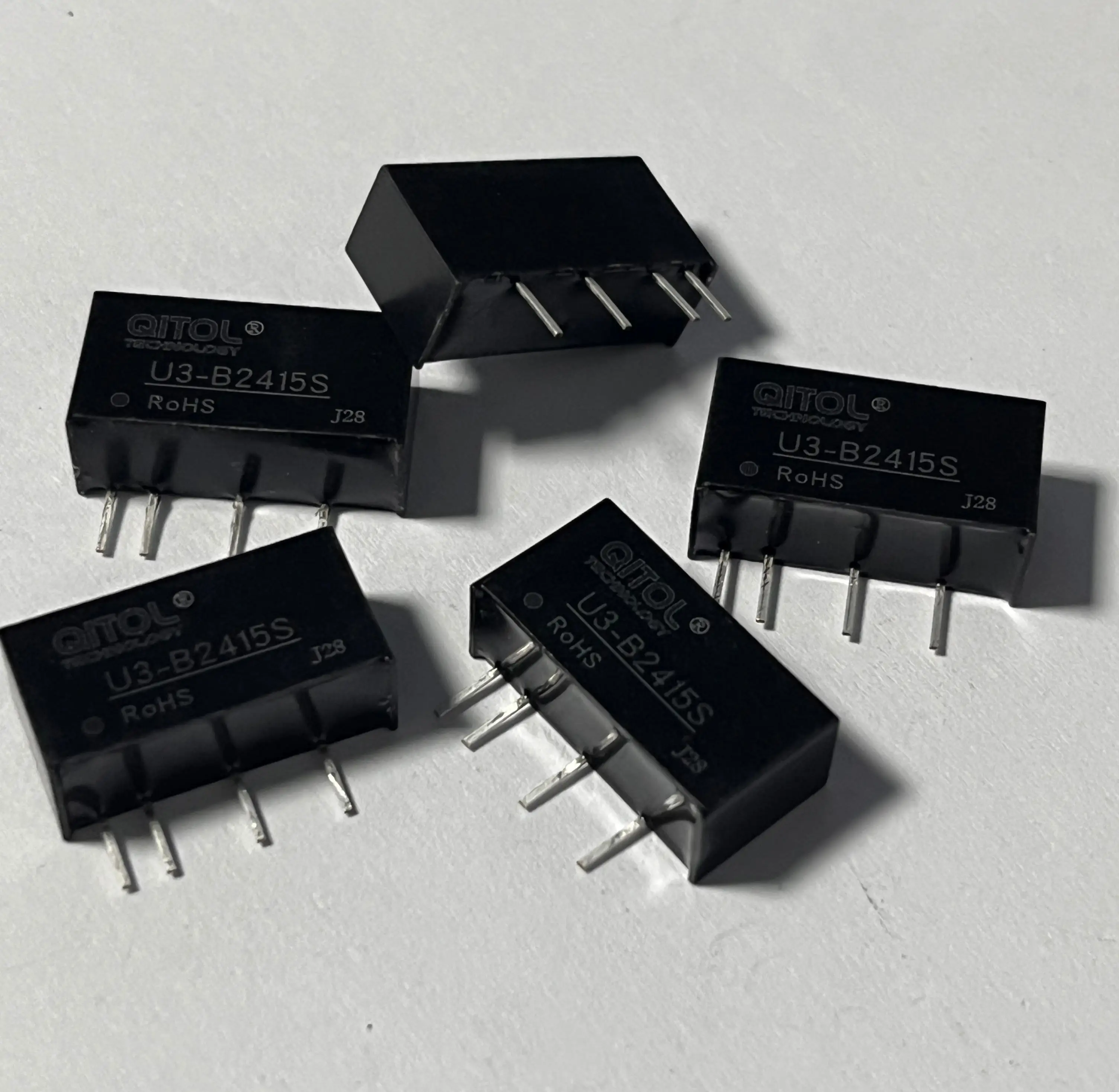 

3W U3-B2415S B2415S-3WR3 DC-DC Power Converter Switching Step-Down 15VDC Miniature Disconnector Module for Electronics Isolated