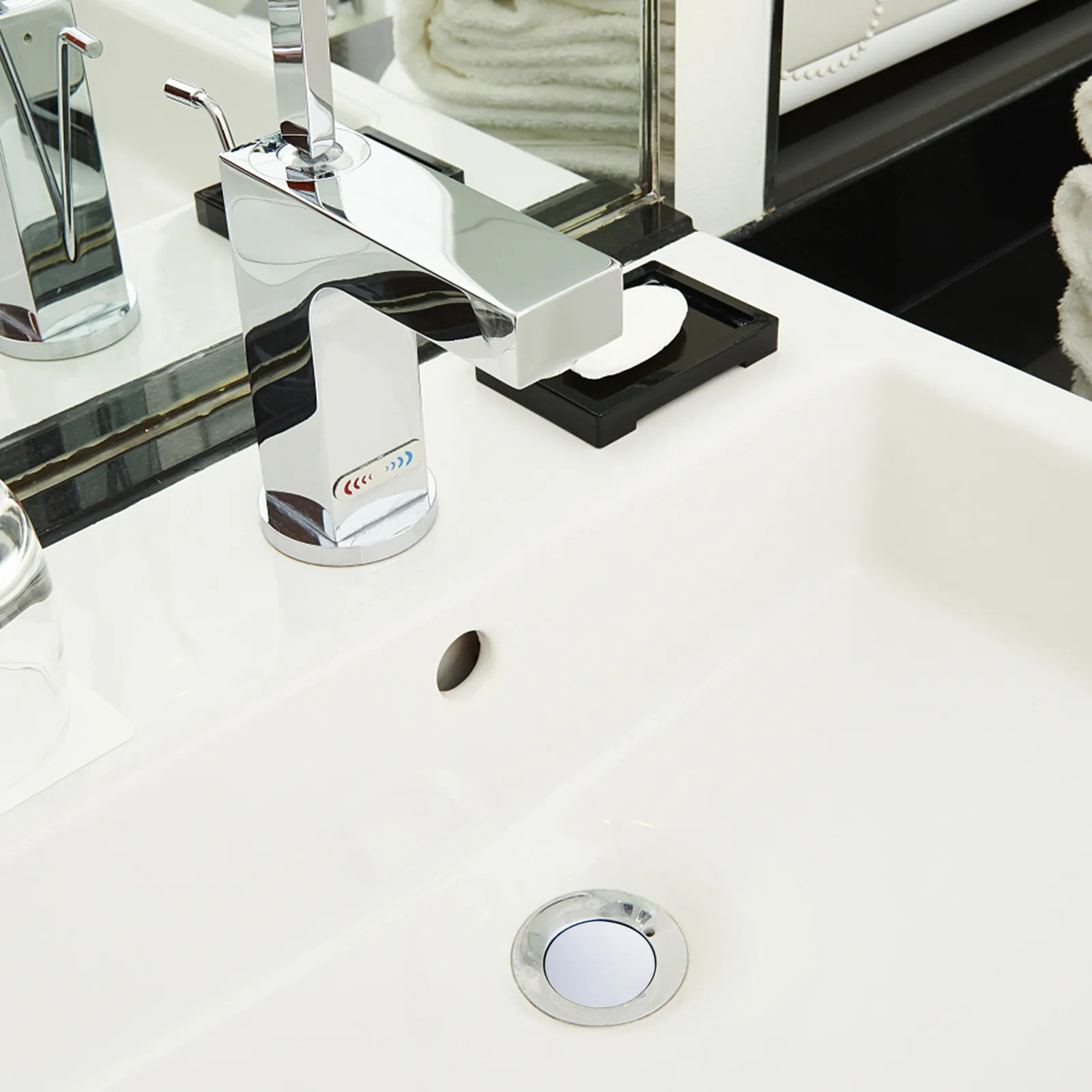 

Bathroom Sink Drain Stopper Pops Up Waste Plug Copper Slotted Drain Device Anti-Clogging Rustproof Sink Stopper