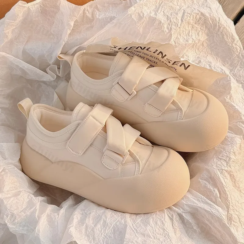 Women's Platform White Shoes Autumn New Comfort Height Increase Non Slip Casual Shoes Outdoor Wear-resistant Fashion Board Shoes view 4