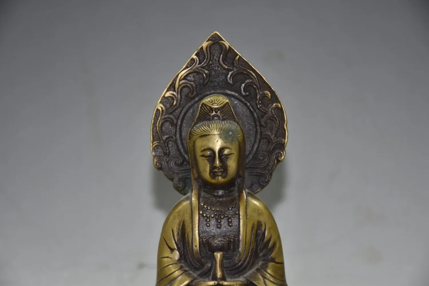 Chinese Bronze Buddhism Temple lotus Kwan-Yin Guanyin Bodhisattva Buddha Statue