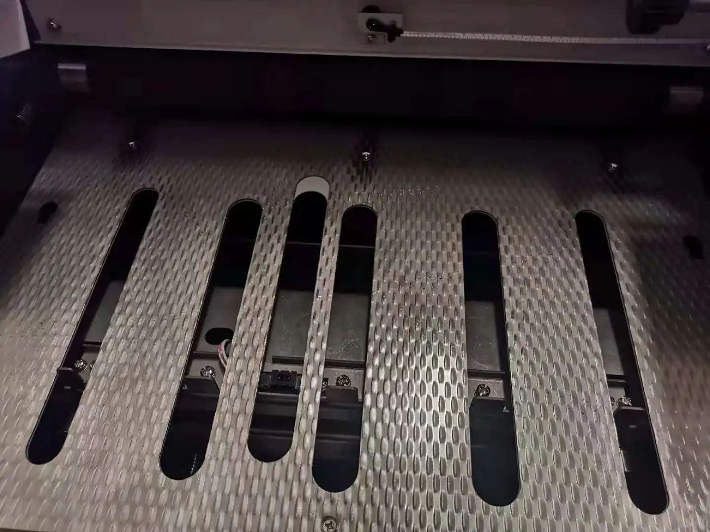 صانع الكتيب الأوتوماتيكي CY1710C - آلة خياطة الكتب والكمبيوتر المحمول لخياطة الأسلاك #4