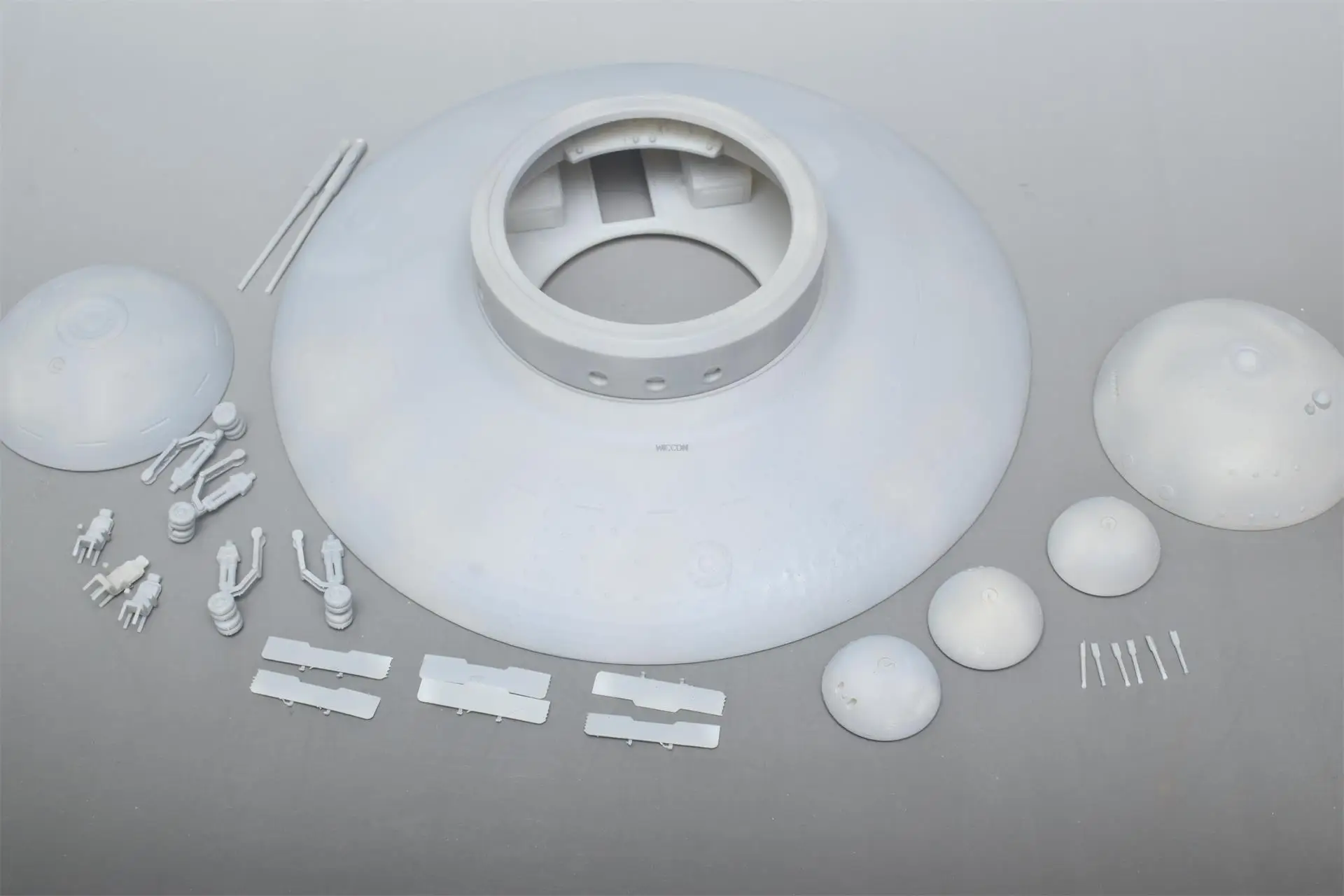 German Flying Saucer 1/72 HAUNEBU Habsburg II Model 3D Printed Resin Model Model DIY Hobby Toy