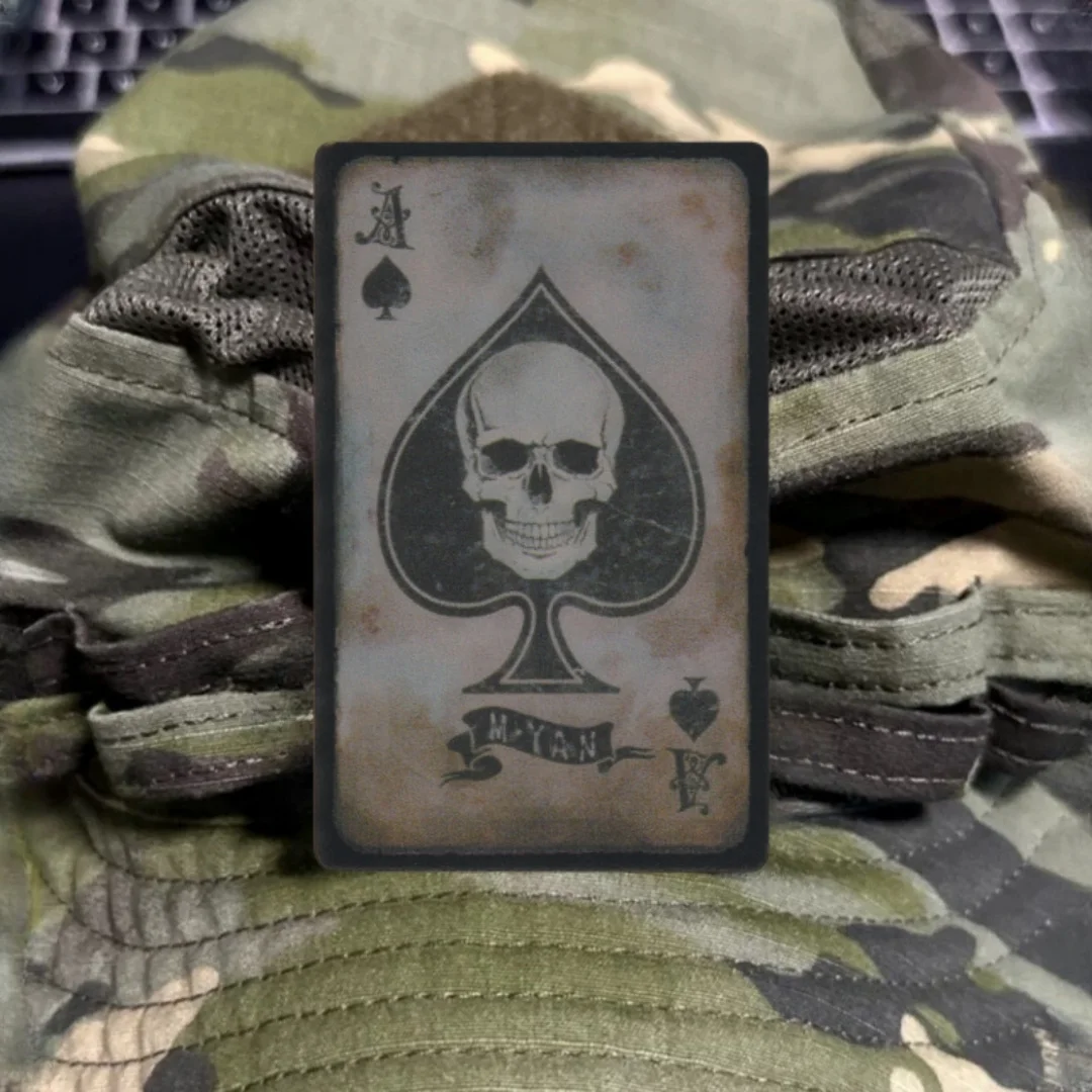 Ace Spades التكتيكية المعنويات شارة PVC هوك وحلقة بقع الجيش العسكري على ظهره لاصقة تزيين