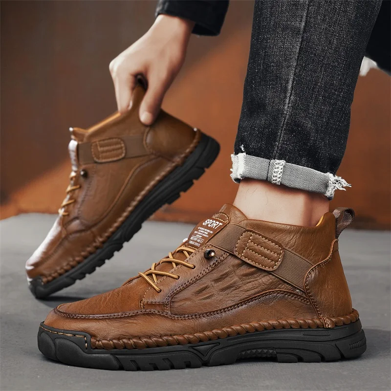 

Men's Hand Sewn Ankle Boots Outdoor High Top Casual Shoes Vintage Leather Anti Slip Wear-resistant Comfortable for Daily Wear