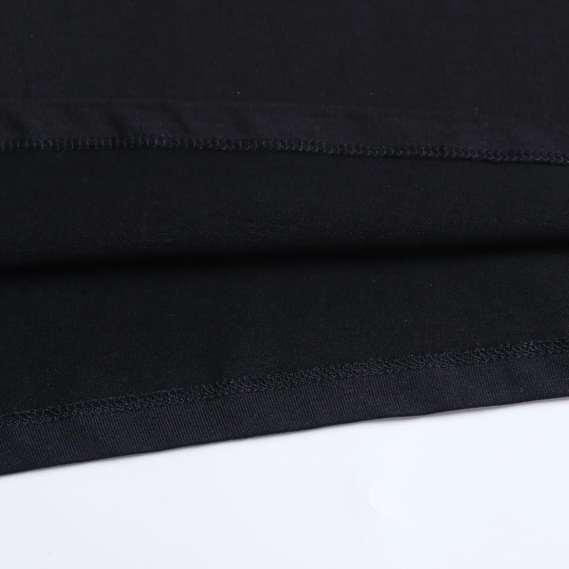 العلامة التجارية الرياضية Xuefeng 2025 الربيع/الصيف في الهواء الطلق تي شيرت غير رسمي للرجال والنساء تنوعا بأكمام قصيرة