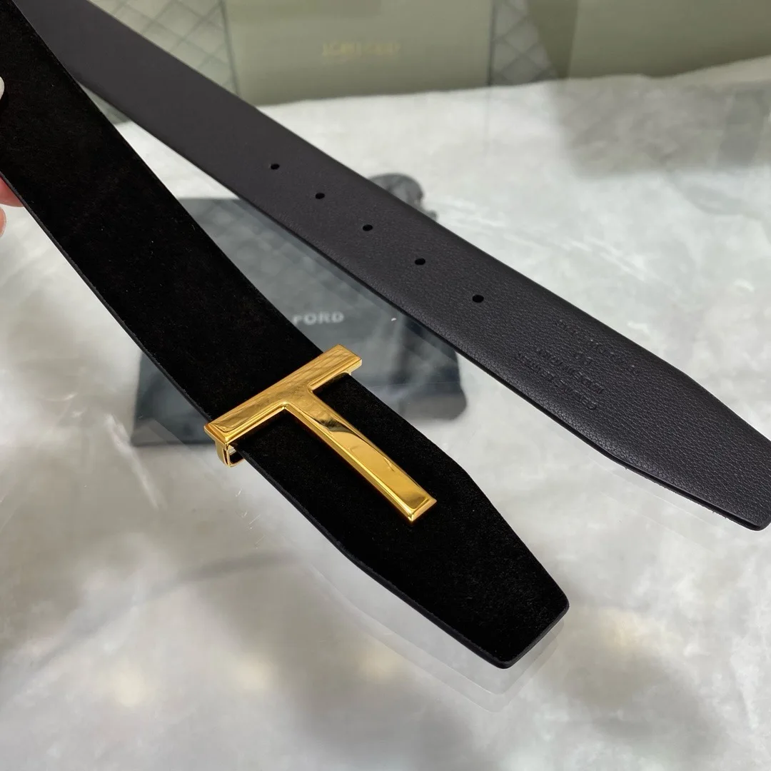 قمة الموضة الجديدة الفاخرة مصمم العلامة التجارية النحاس TBuckle حزام الرجال جودة عالية حقيقية الجلد الحقيقي الجينز حزام الأعمال الرمادي