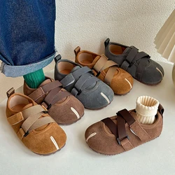 2024 jesień maluch obuwie dziecięce dla dziewczynek chłopięce skórzane buty slip miękkie podeszwy dziecięce skórzane buty buty Bean Shoes