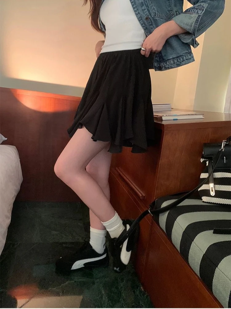 Francês branco irregular plissado mini saia 2025 verão elástico de cintura alta fofo a linha saias sólidas versátil faldas
