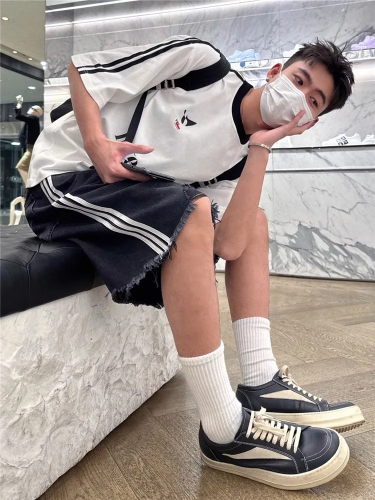 

Retro American Style Men's Denim Shorts High Waist Torn Five-Pointed Loose Frayed Summer Jeans Youthful Energy Casual Wear