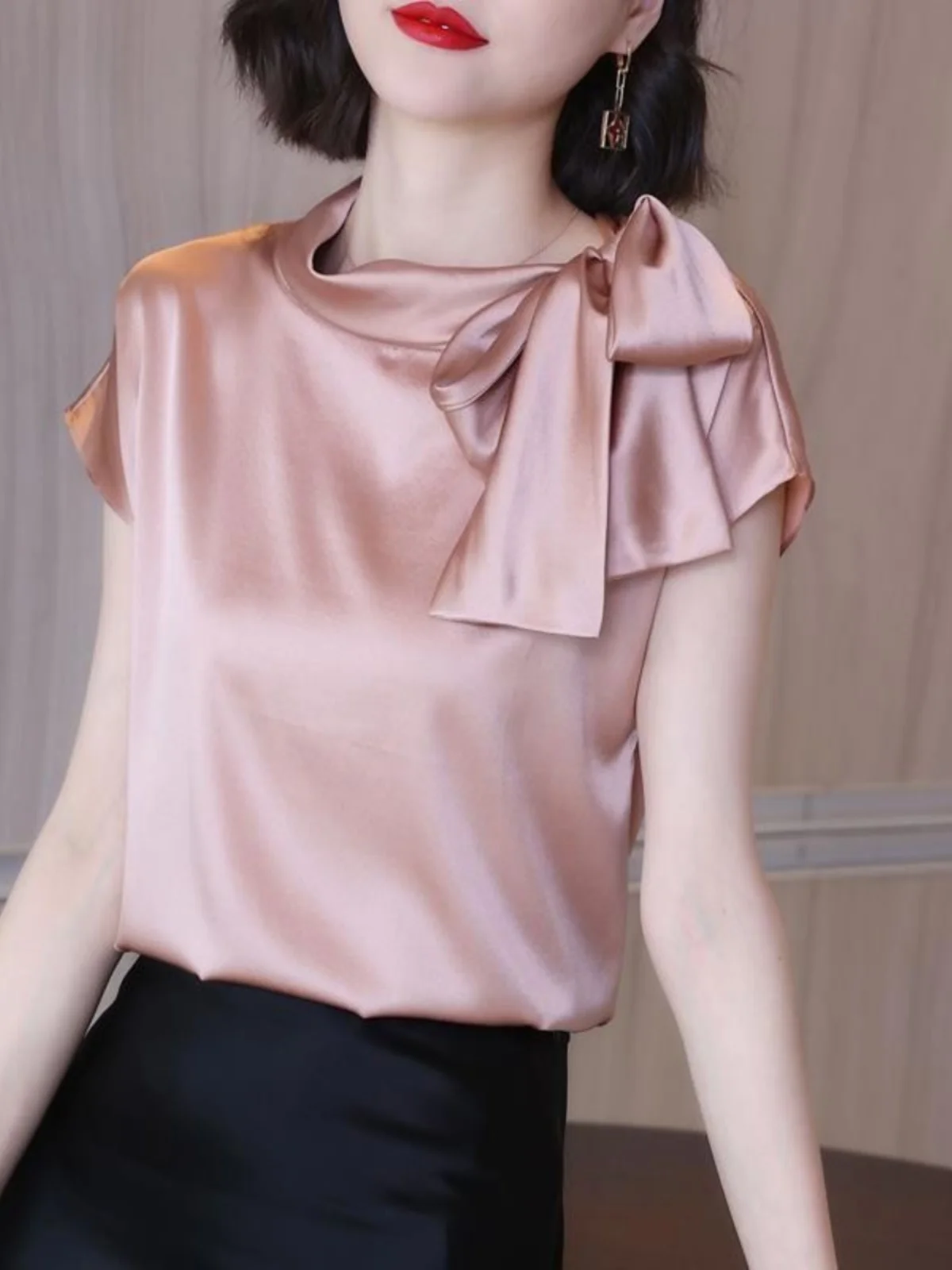 elegant-satin-shirt-with-fake-collar-and-knot-lightweight-chiffon-top-slimming-not-repeating-design-korean-style-pu