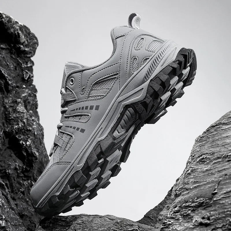 XG 2025 New Men Hiking Shoes Hunting Shoes wear-resistant fashionable Sneaker Skid Wear Resistant Rock Climbing Shoes Women6-45