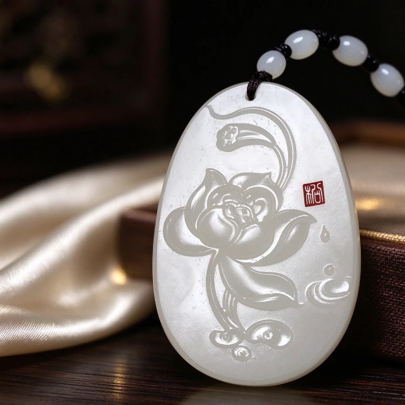 New White Jade Suet White Lotus Pendant Ice Clear Jade Clean Lotus Jade Brand Pendant