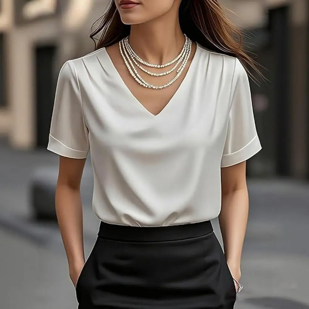 

Satin Short Sleeve Tee Women T-shirt Solid Color Loose Fit Smooth Satin V-Neck Short Sleeve Tops Summer Casual Tee Shirt Daily W