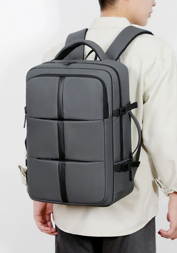 The New Large-capacity Expandable Backpack Is A Multi-functional Computer Handbag with A Handle for Business Trips and Travels