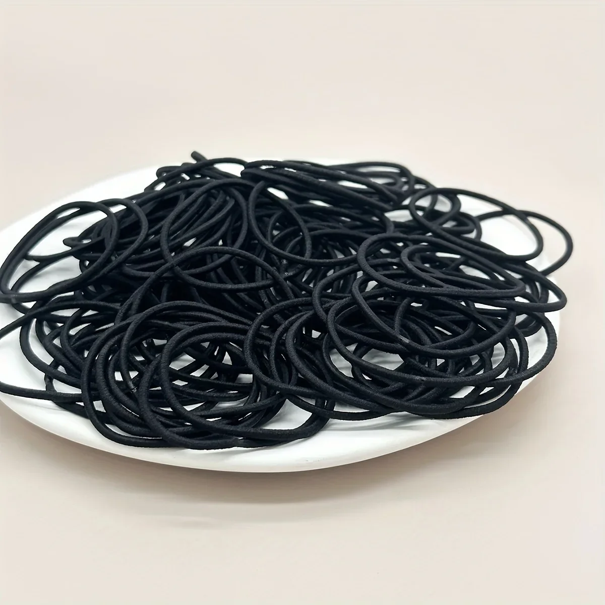 Schwarze elastische Haargummis für Damen und Mädchen, einfarbige Haarbänder, einfache und langlebige Haaraccessoires für Mädchen. – Detail 5