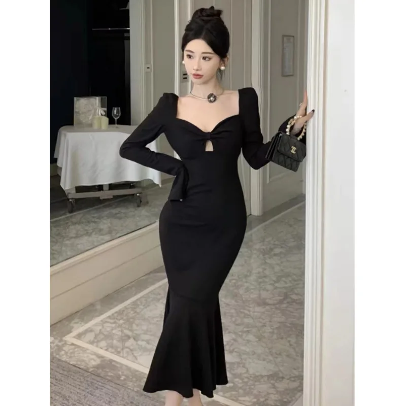 Spring Autumn New Black Sexy Low Cut Dress For Women Long Sleeved Waist Fishtail Wrapped Bottom Dresses Fashion Versatile