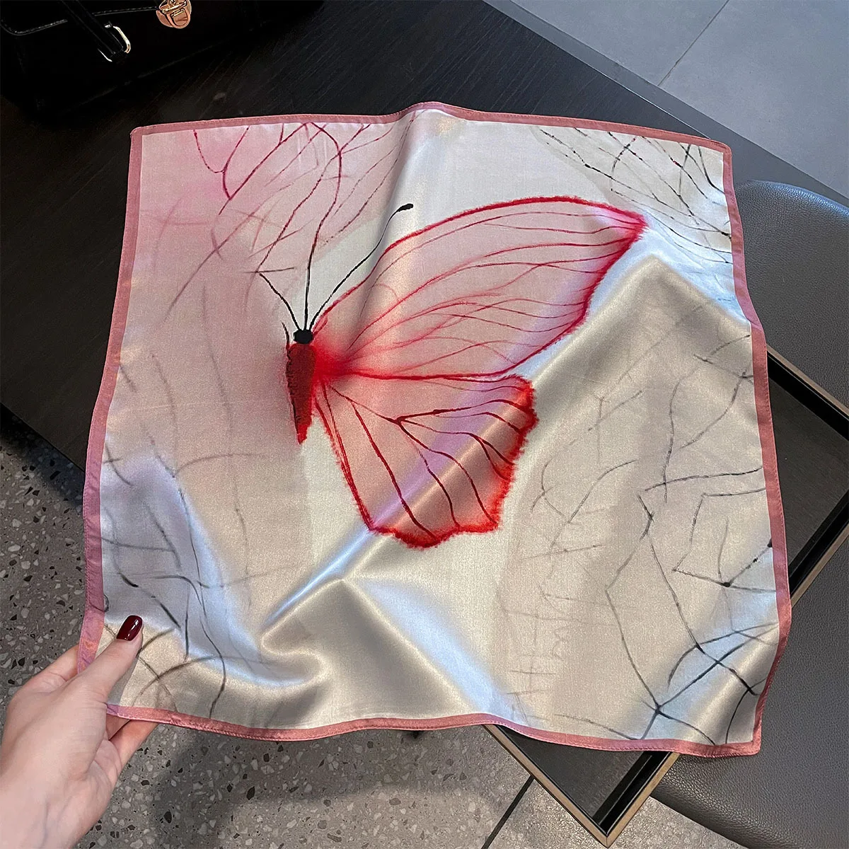 موضة طباعة 100% الحرير وشاح مربع للنساء Foulard منديل اليد لينة 53 سنتيمتر هيرباند الحجاب تزيين رابطة عنق واقية من الشمس