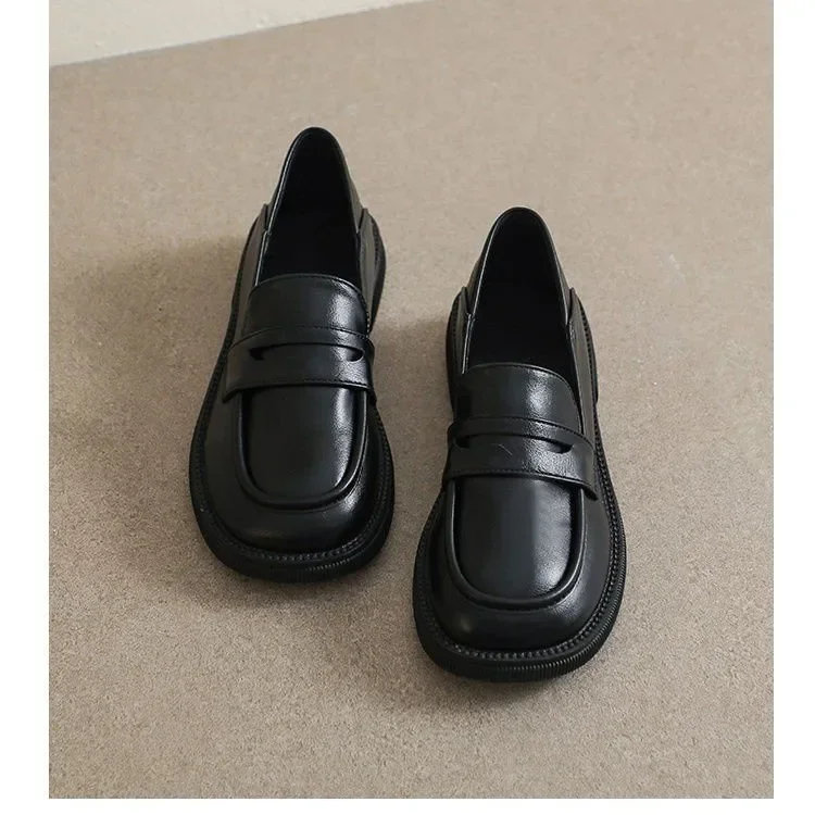 Mocassins de couro preto de luxo para mulheres, sapatos com plataforma, salto baixo, sapato casual, britânico, primavera, 2022, 43