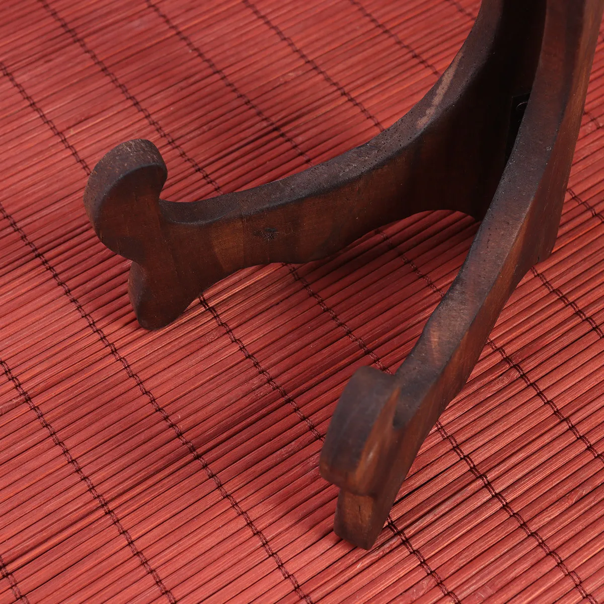 

4Pcs Tea Cake Display Stand Natural Wood Curved Leg Plate Holder for Home Desktop Decoration Wooden Easel for Books Artwork and