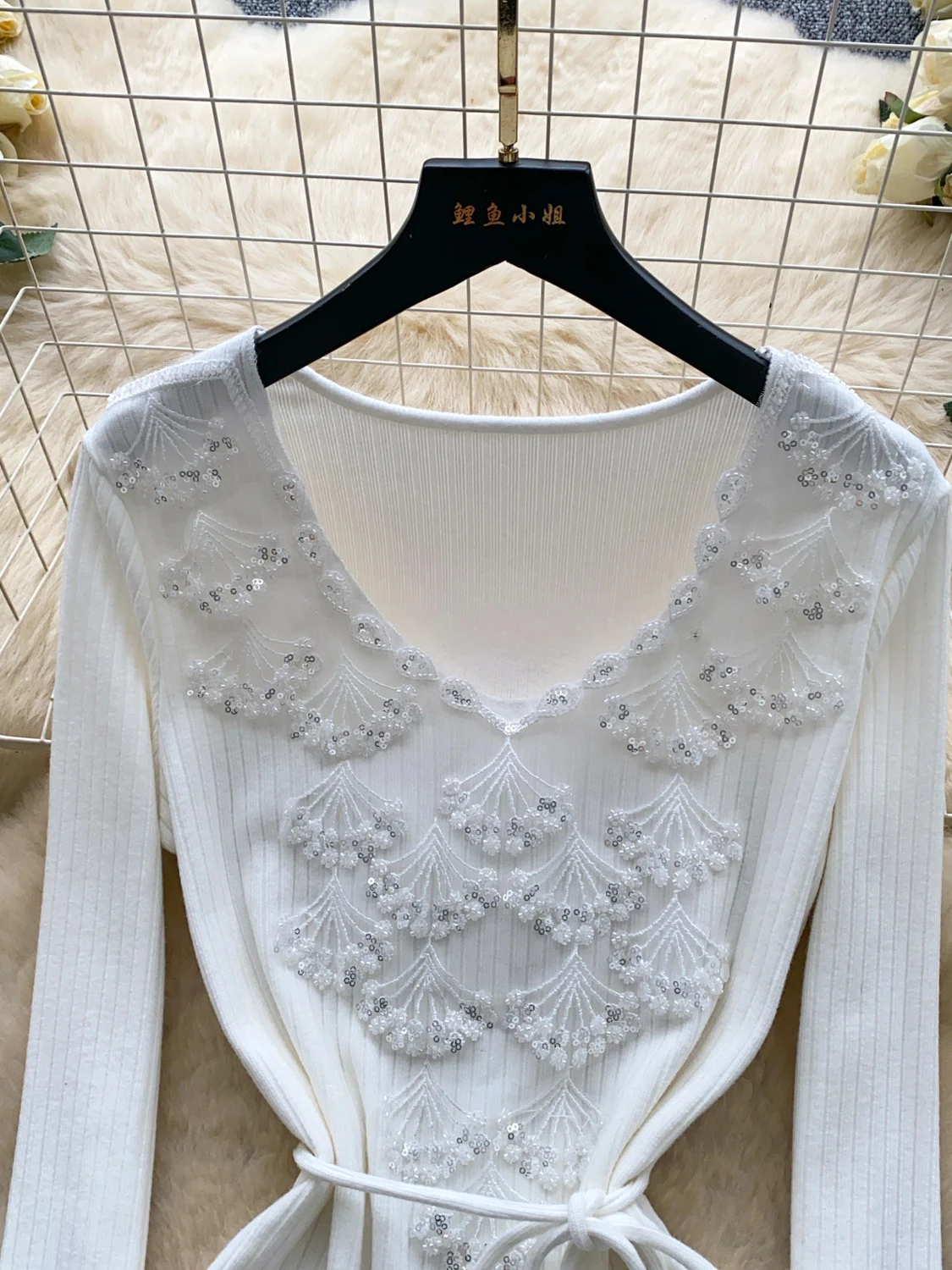 Ele V-ne Long Sve Knitted Top with Embroidery Belted Waist And Bow Design Women's Slim Fit Faion French Sle