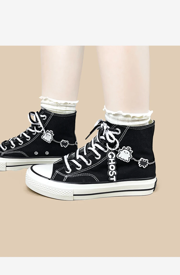 Amy und Michael Y2K Sweet Punk High-Top Canvas-Sneaker für Damen, schwarze Schnürschuhe, flache Freizeitschuhe, niedliche Charms-Schuhe für Teenager-Mädchen – Detail 6