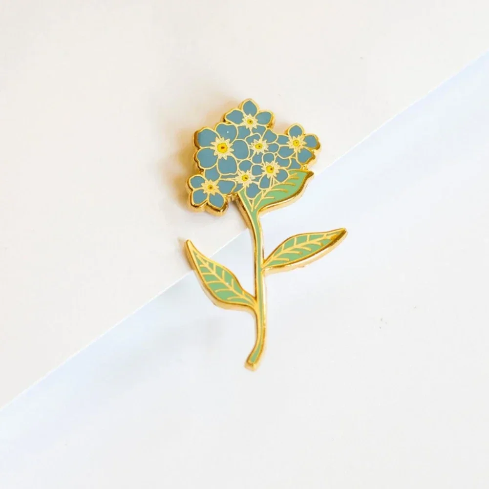 Flower Lover Enamel Pin Forget-me-not Metal Badge Botanical Brooch for Jewelry Accessory Gifts  Women Girls