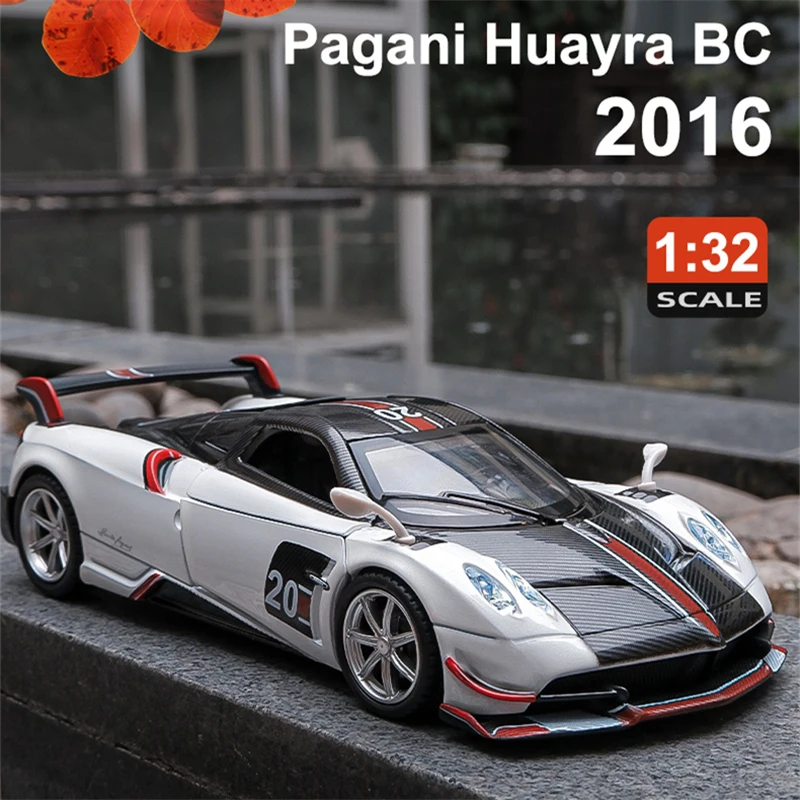 1:32 Pagani Huayra BC โลหะผสมโมเดลรถยนต์ Diecast โลหะของเล่นโมเดลรถยนต์สปอร์ตโมเดลรถยนต์คอลเลกชันเสียงและแสงจำลองของเล่นเด็กของขวัญ