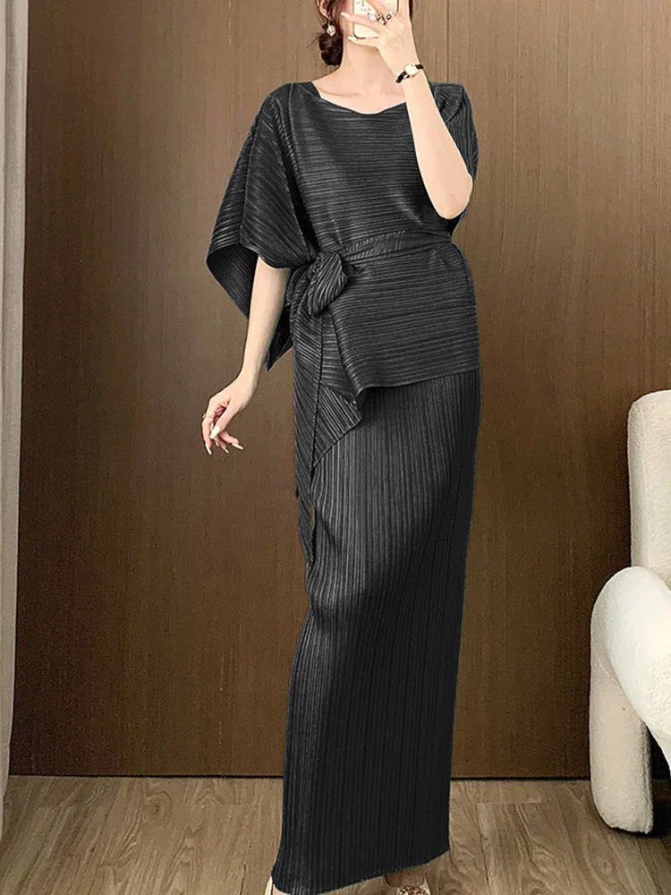 LANMREM Two Piece Set Women's Long Pleated Suspender Dress With Shawl Belt Top Female High End Fashion Sets 2024 New 2DA2330