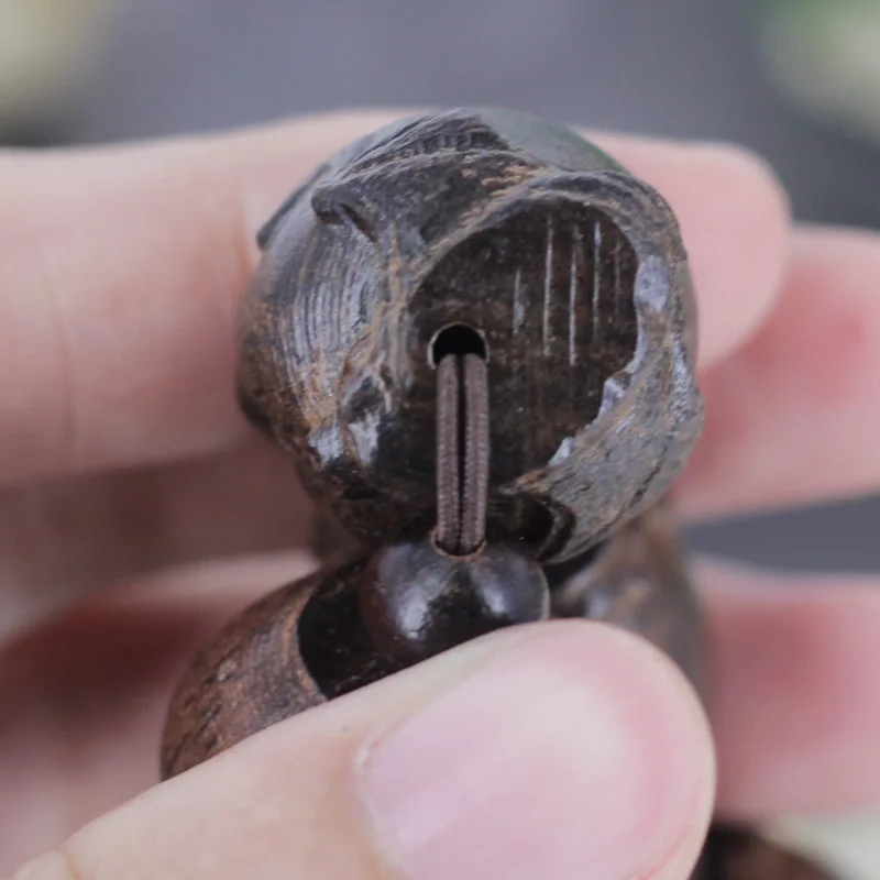 Vietnamese Agarwood Carved Buddha Bead Bracelet, Black Bark Eighteen Arhats, Lotus Flower - view 3
