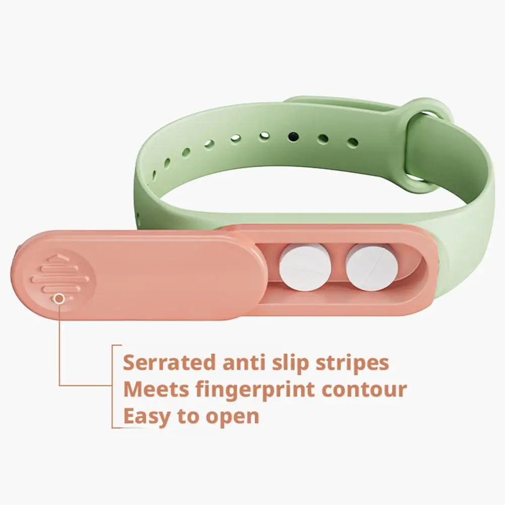 360° Rotatable Wristband Pill Case Adults Kids With Buckle Lock Travel Outdoor Portable Pill Box Bracelet Storage Case Container