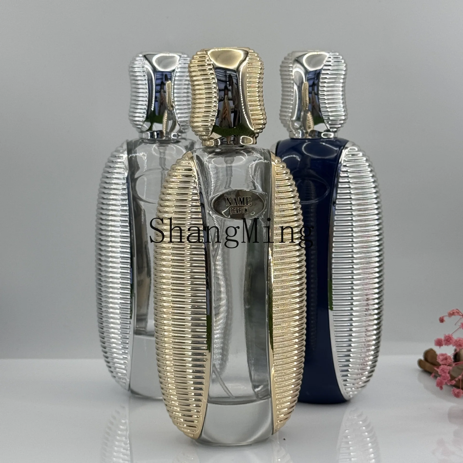 

CL Transparent Perfume Glass Bottle 100ml Empty Bottle Customized for all kinds of cross-border high-end spray perfume bottles