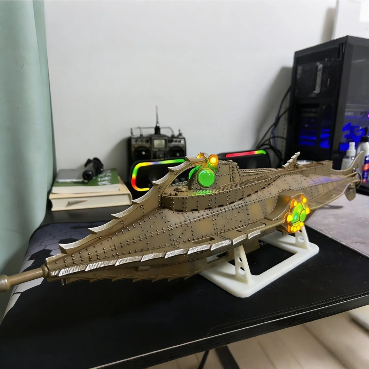 

1/100 RC Ships 70cm Nautilus Remote-controlled Submarine Capable of Diving Underwater RC Schiffe Model RTR Ship Toy