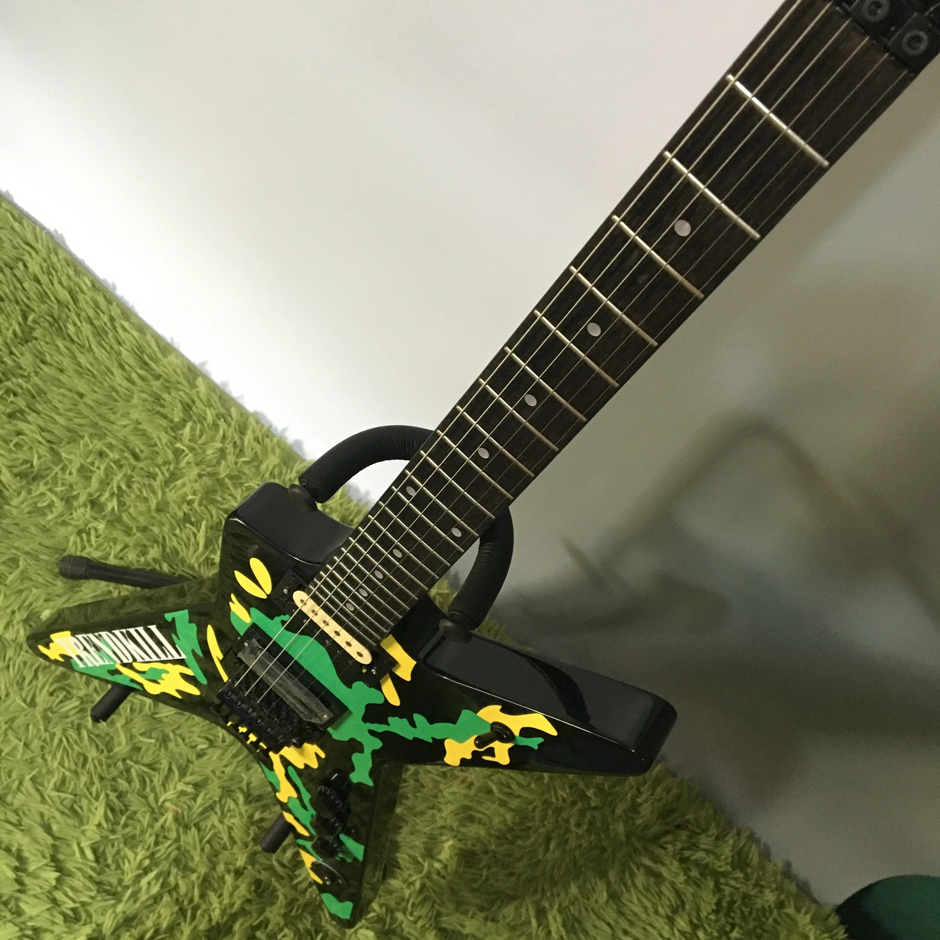 In stock TRENDKILL Dimebag Custom Electric Guitar 6strings Washbu.n Skull Body Fast Shipping