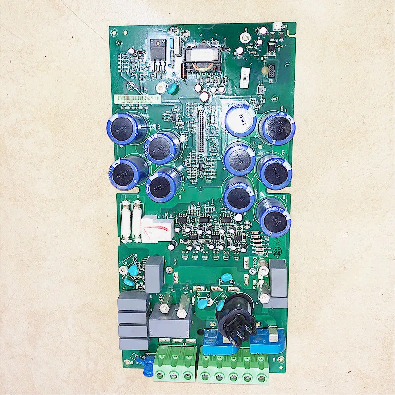 

1 шт. б/у SINT4330C ACS510 серия 22 кВт инверторная плата питания, плата драйвера