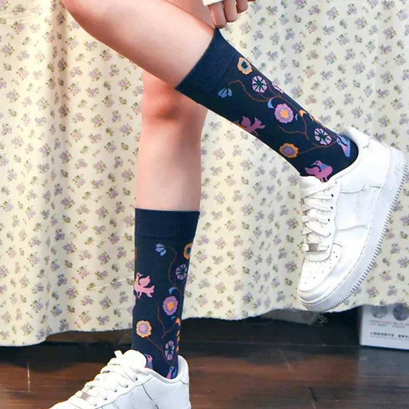 2023 Colorful Women\'s Cotton Crew Socks Funny striped flowers Animal Pattern Creative Ladies Novelty Socks For Gifts