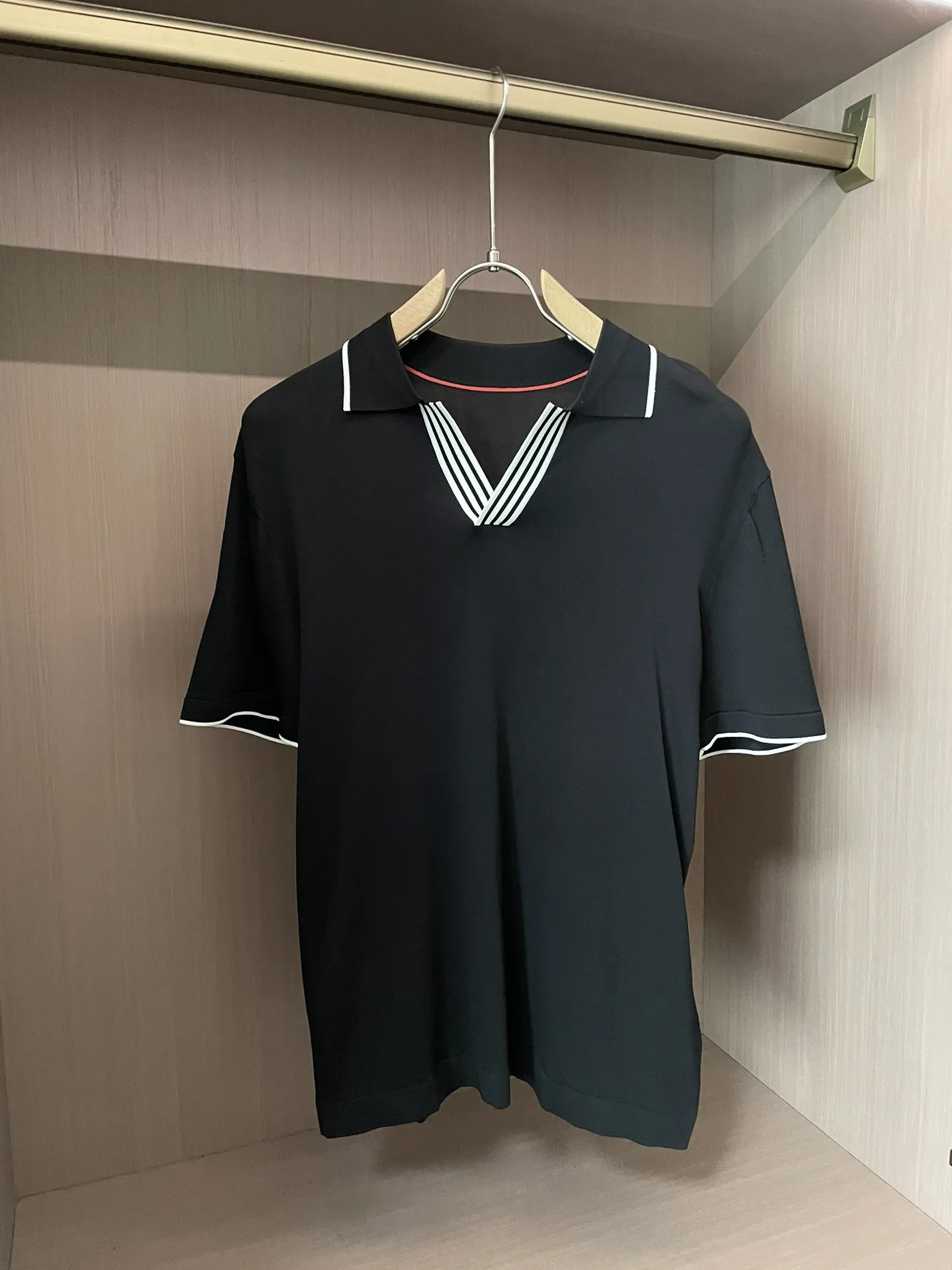 2024 DIKU  2024 summer new men's knitted lapel short sleeved shirt! Extremely delicate and silky feel, the finer the yarn