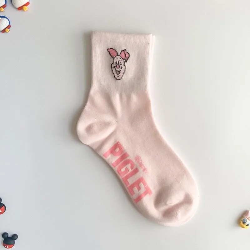 Mercancía de anime Pato Donald Mickey calcetines lindos de verano de dibujos animados de alto valor personalidad de barril medio parejas calcetines de moda versátiles