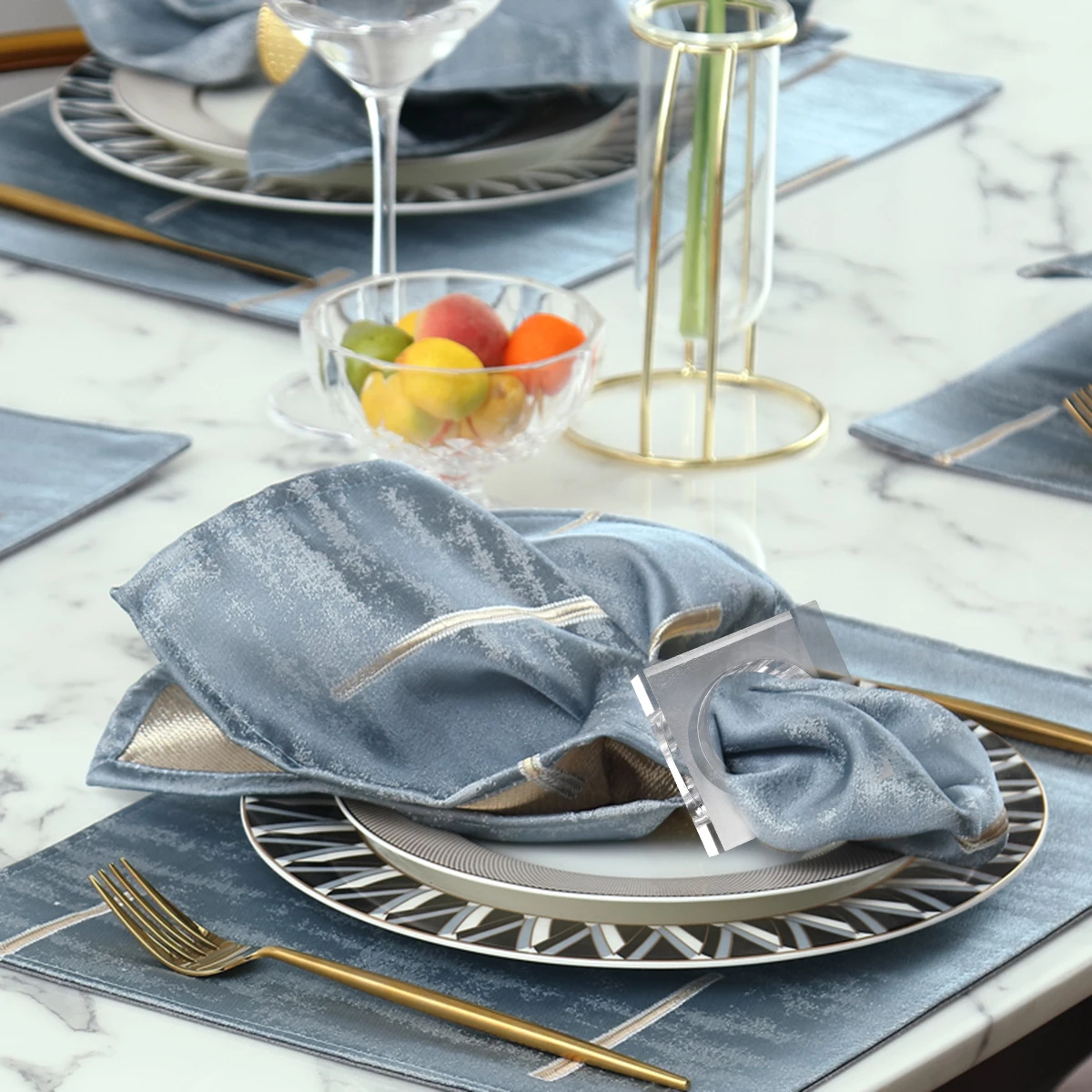 

Napkin Ring Transparent Serviette Holder Acrylic Rings for Wedding Party Elegant Design Creative Table Decor