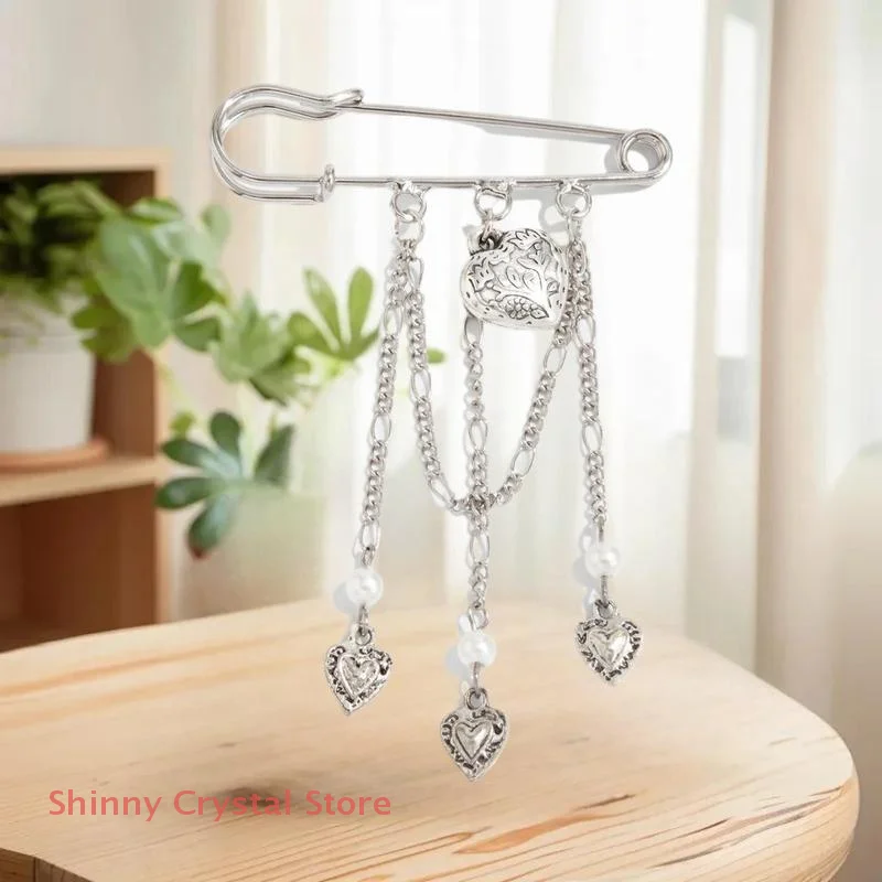 Handgemachte süße Sicherheitsnadel Kette Abzeichen Brosche Pin Charms Perlen ästhetische Quaste Kette Herz Anhänger