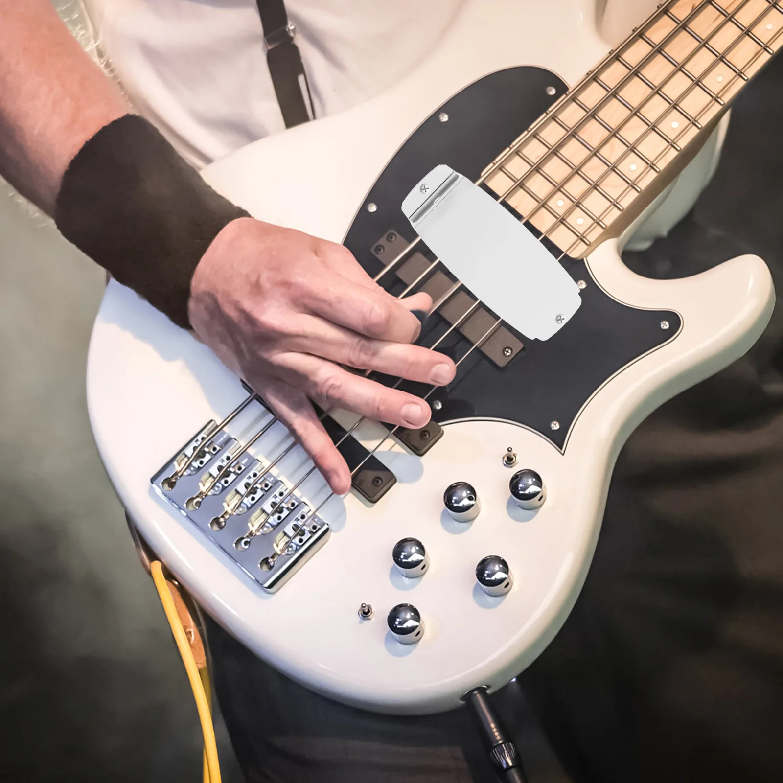 

Bass Protective Cover Pickup Cover Zinc Alloy Durable Practical Save Space Guitar Accessories Musical Instrument