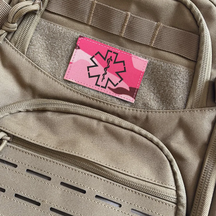 Parche táctico médico reflectante IR rosa para emergencias - imagen 4