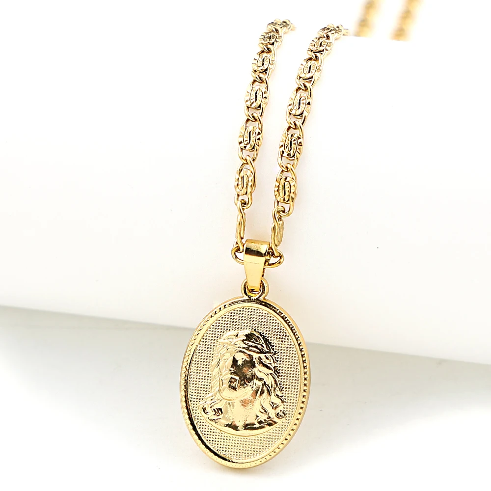 Catholicism Prayer Hand Pendant Necklace for Women Men Stainless Steel Gold Color Religion Amulet Chain Jewelry Colar Masculino