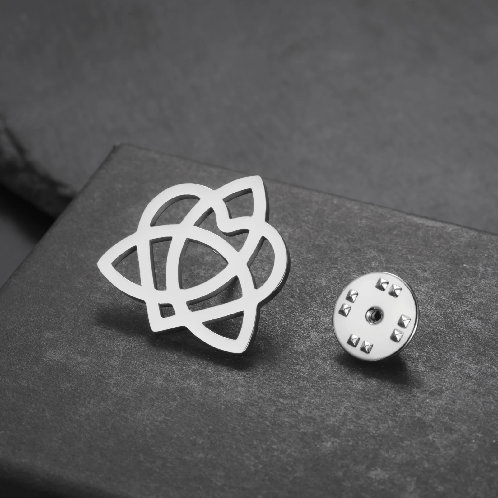 الفايكنج البوصلة رون بروش الثالوث عقدة بروش الساحرة عقدة نورس Vegvisir رمز بروش للرجال الأيرلندية سلتيك محظوظ تميمة مجوهرات #2