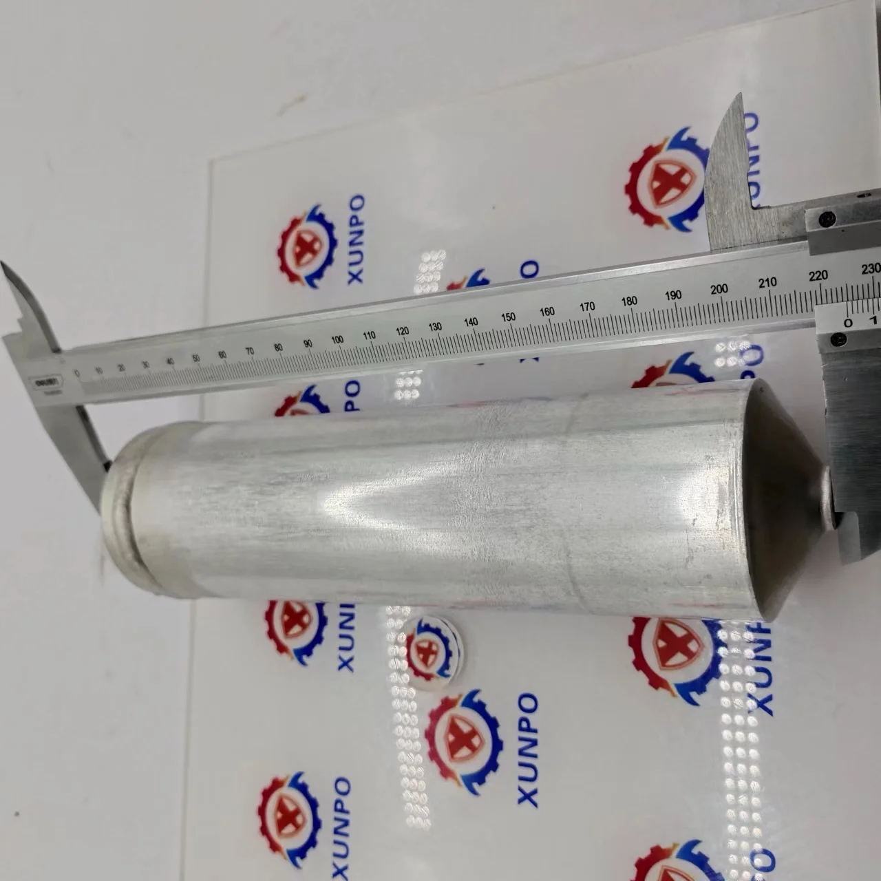 R210-7 R215-7 R225-7 Excavator A/C Receiver Drier Air Conditioning Dryer Bottle 11N690061 11N6-90060