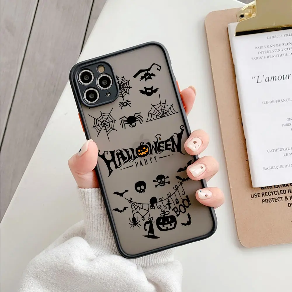 Czarne etui na telefon Halloween 14 13 12 11 Max Mini 7 8 Plus SE XS X XR Cover Cartoon Ghost Fundas na iPhone 11