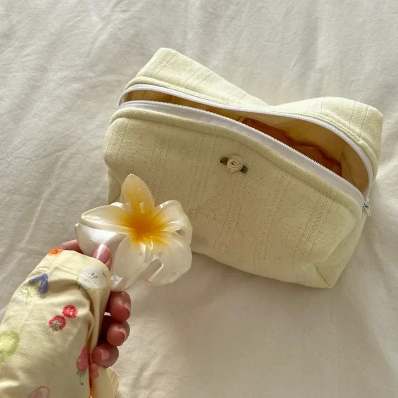 エレガントな花柄の口紅バッグ,化粧ケース,大容量,持ち運び可能,旅行オーガナイザー,トイレタリーポーチ,甘いファッション