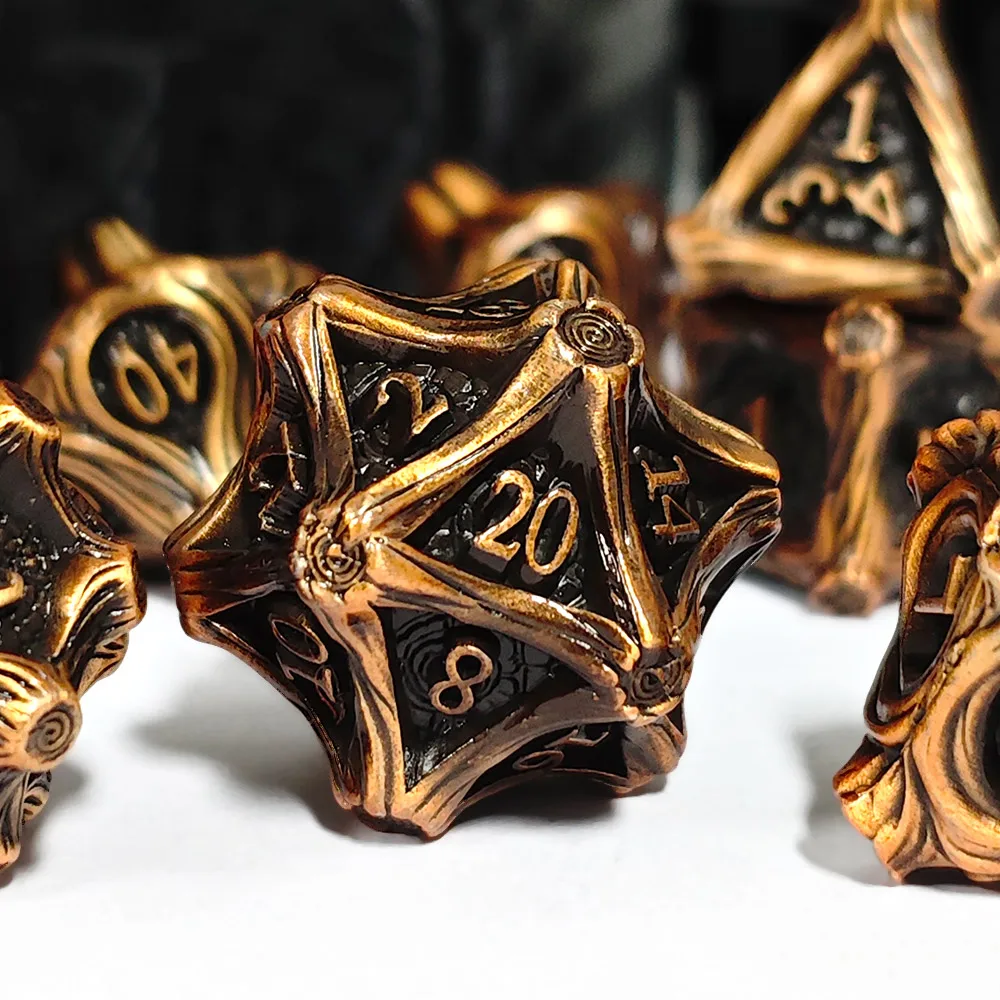 

Набор из 7 металлических кубиков в форме корней деревьев для игр Dungeons and Dragons, настольных игр, цифровых игр, развлекательных игр