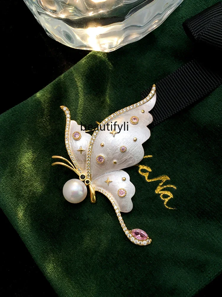 Freshwater pearl butterfly brooch high-end women's exquisite fashion high-end corsage pin accessories