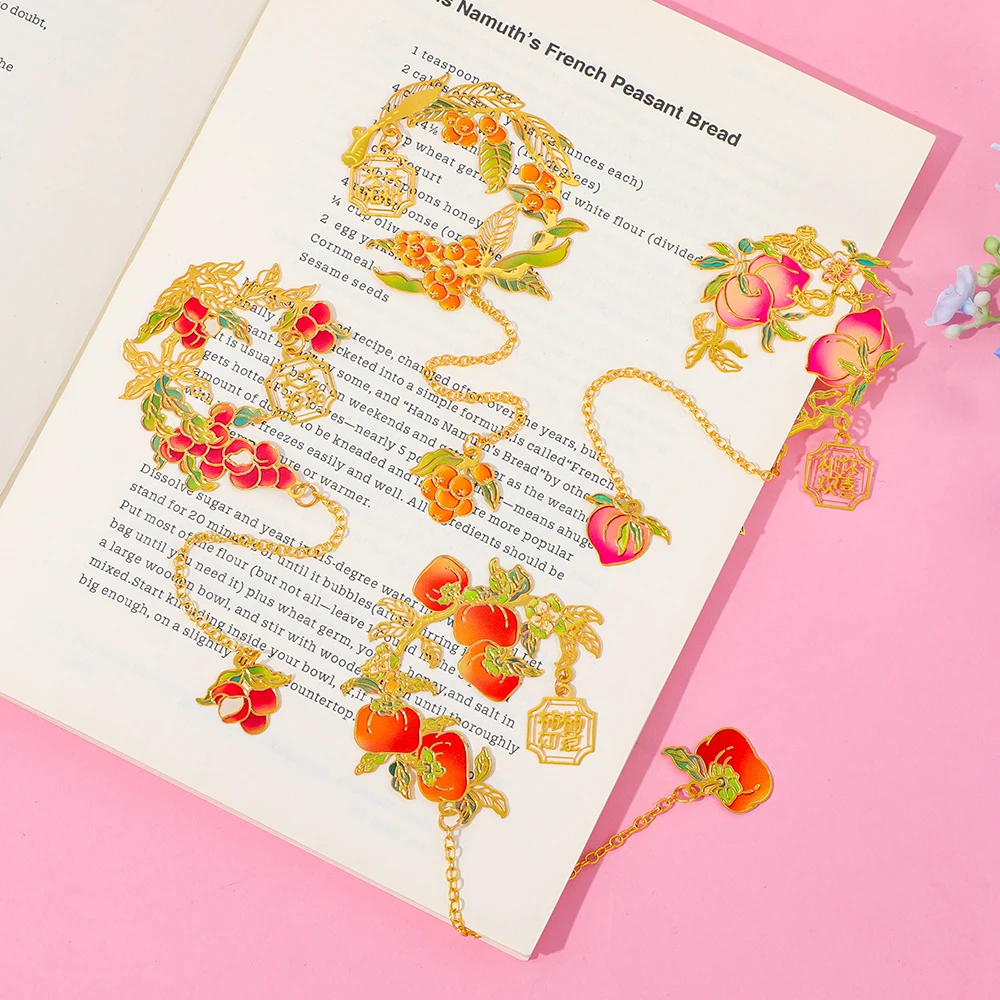Marcapáginas de metal de fruta de estilo chino (melocotón, caqui, lichi) - Regalo literario significativo para amantes de los libros, diseño de bendición de lichi